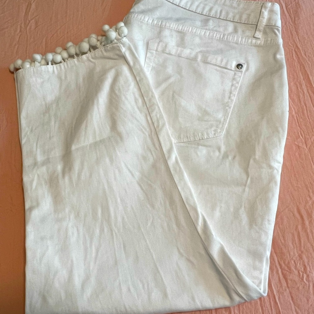 Crown & Ivy capris